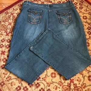 Avenue denim High Rise Stretchy bootcut jeans - five pockets